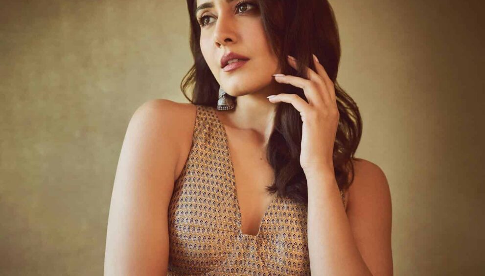 Raashi Khanna Sizzles in Golden Glamour