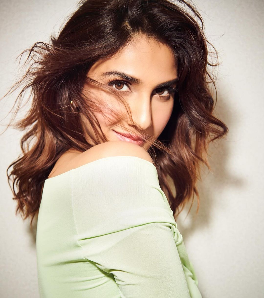 Stop and Stare: Vaani Slays!